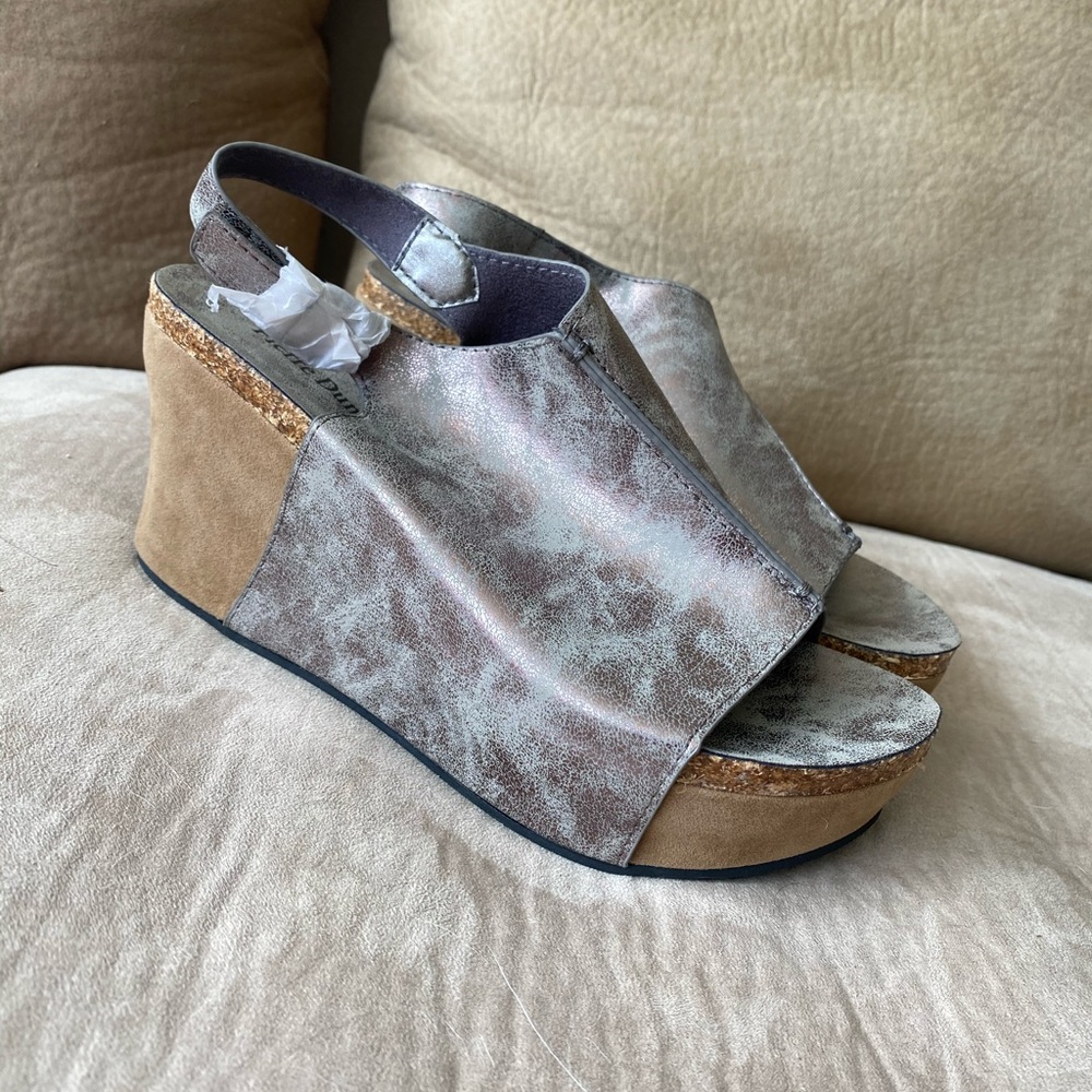 Pierre Dumas Wedges